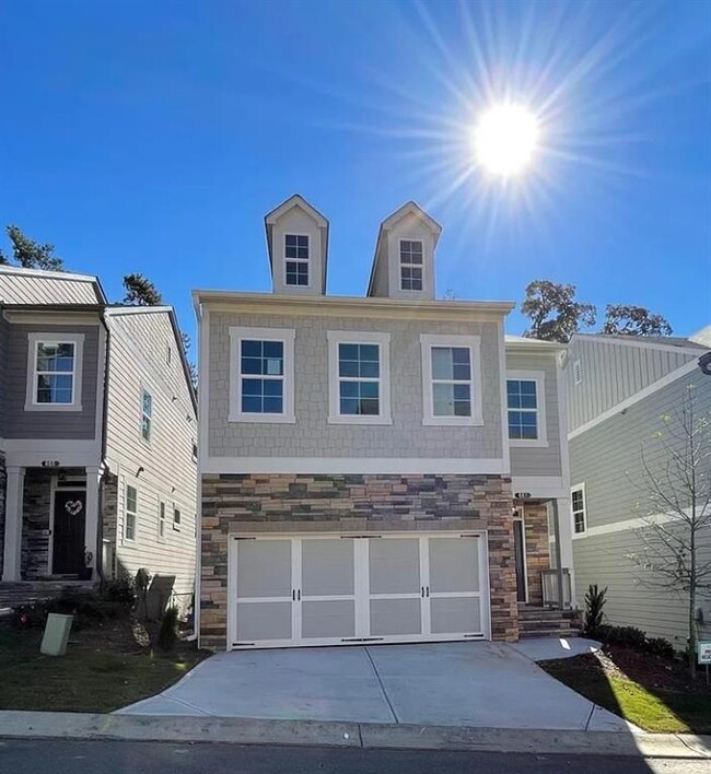Primary Photo - 661 Crosshaven Dr