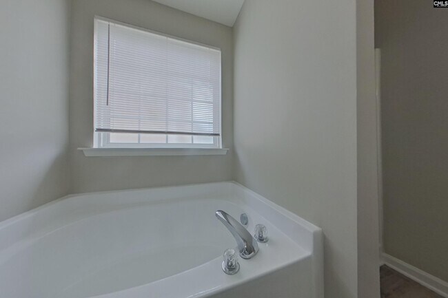 Building Photo - 234 Marsh Deer Way