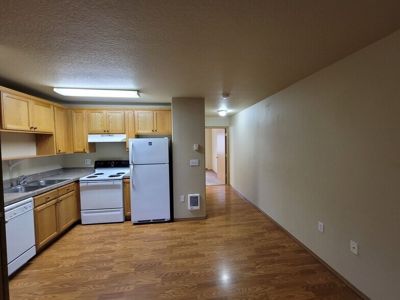 Building Photo - 8102 SE Lambert St