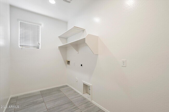 Building Photo - 22457 E Duncan St