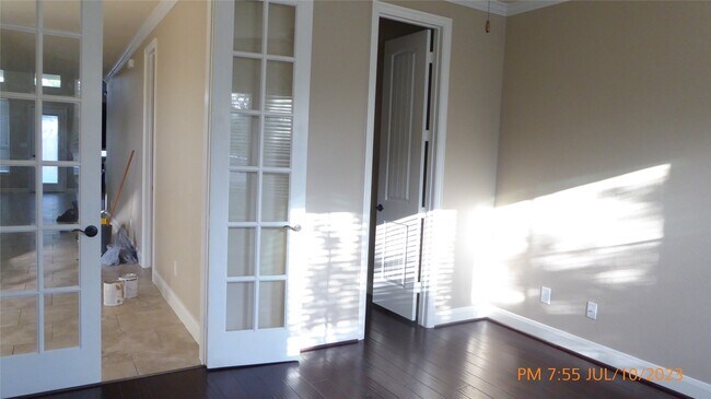 Building Photo - 21710 Avalon Queen Dr