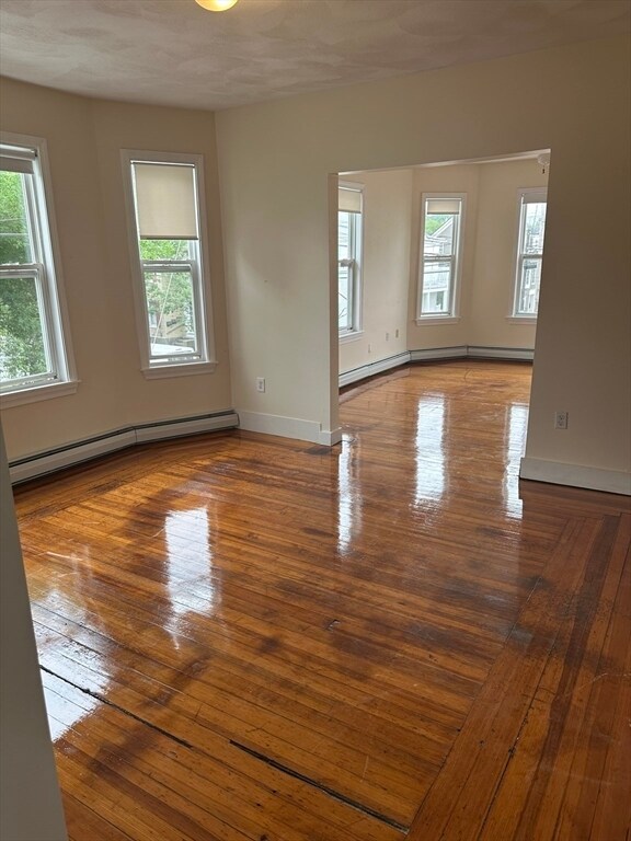 Building Photo - 16 Mason St