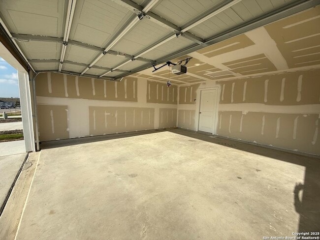 Building Photo - 224 Ottawa Wy