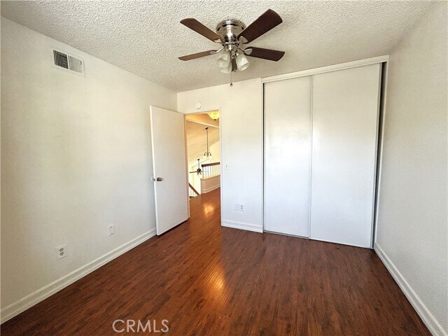 Building Photo - 3214 Canary Ct