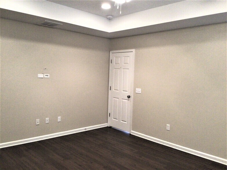 Building Photo - 9 Long Leaf Ct