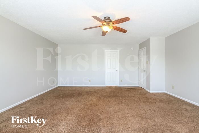 Building Photo - 6632 Sonesta Dr