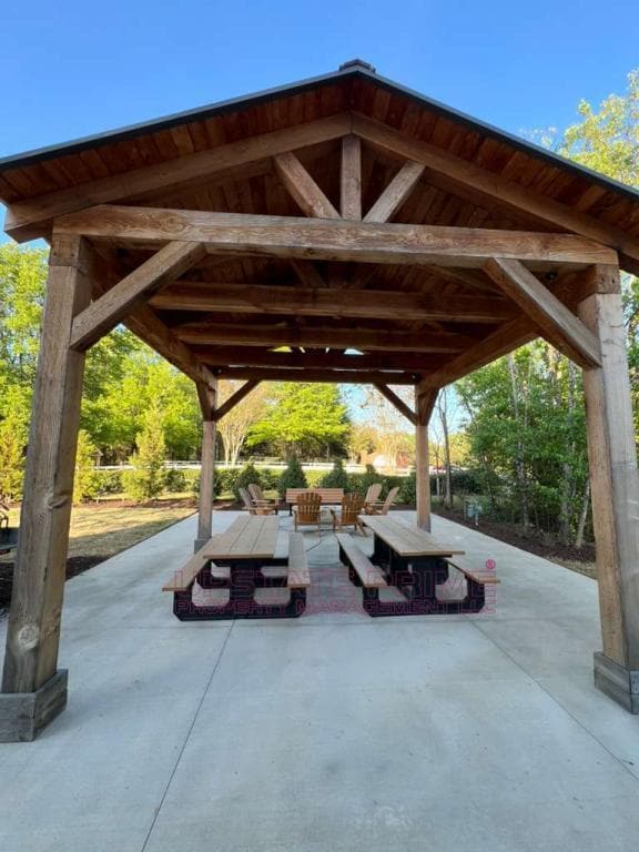 Building Photo - 340 Lograto Ln