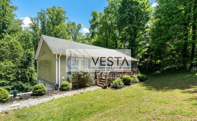 Building Photo - 51 Blue Ridge Acres Rd