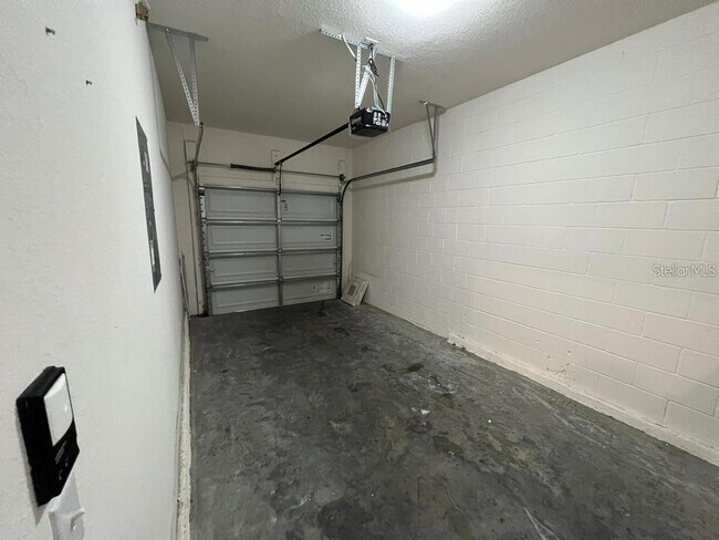 Building Photo - 8301 Pine River Rd