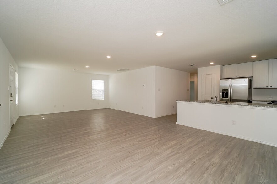 Building Photo - 8803 Barrow Path