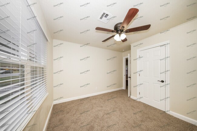 Building Photo - 2341 NW 33rd St