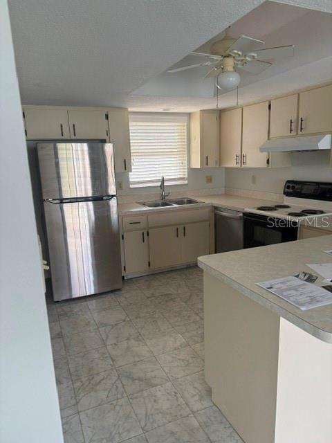 Building Photo - 1400 Mineo Dr
