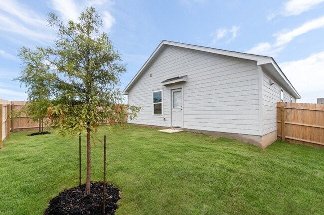 Building Photo - 10507 Bending Dr