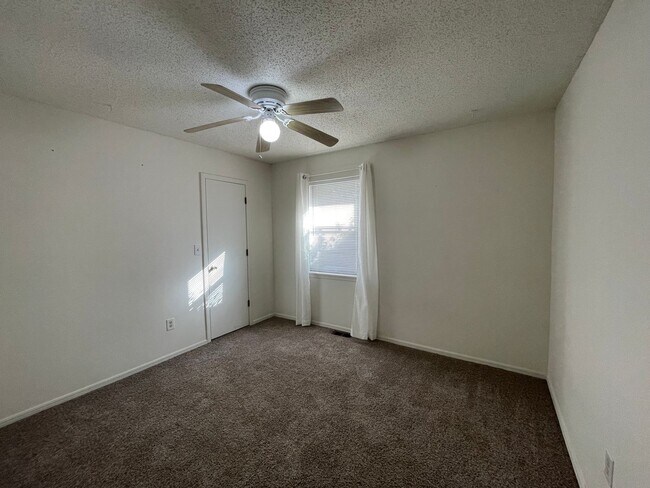 Building Photo - Beautifully Maintained Single-Level Home