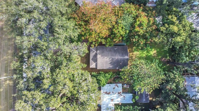 Building Photo - 1204 34th St