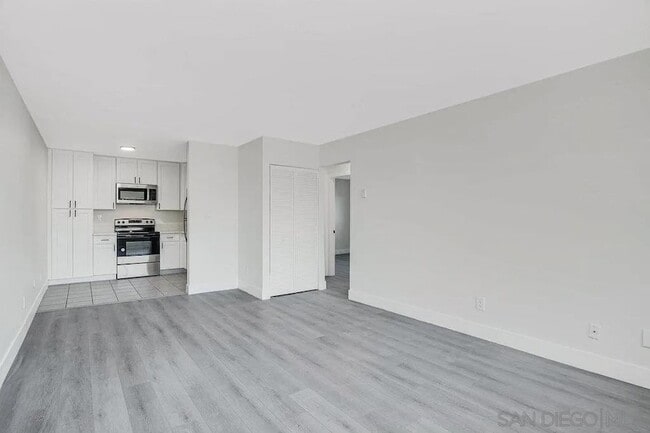 Building Photo - 1642 C Ave