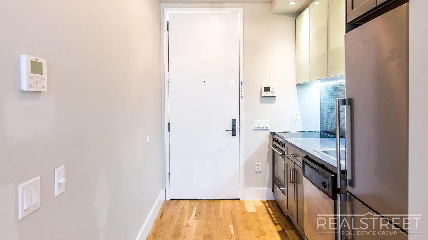 Building Photo - Leonard Street