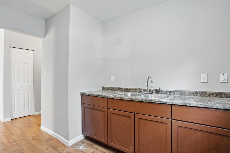 Building Photo - 3116 N Colorado Ave