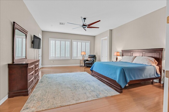 Building Photo - Rental Home with Large Pool
