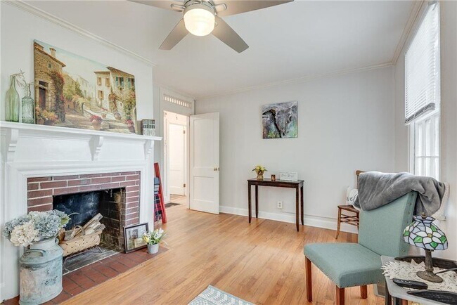 Building Photo - 388 Ashley Ave NE