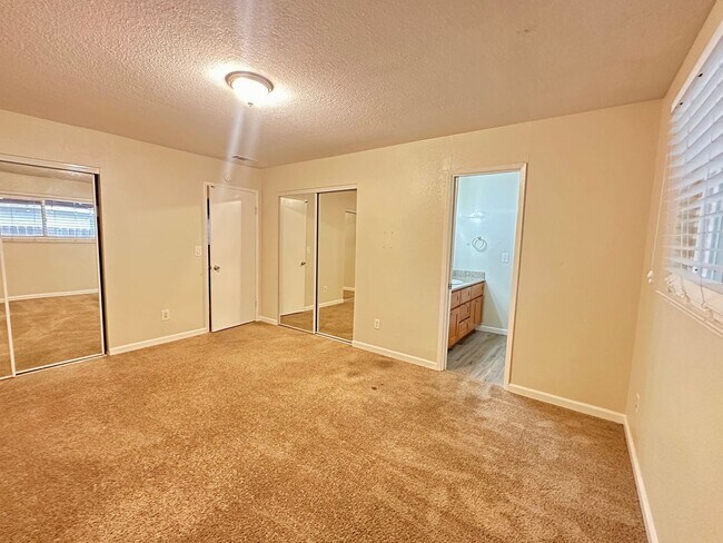 Building Photo - $3,690 / 5 BR - 2194 S.F. - VERY NICE CENT...