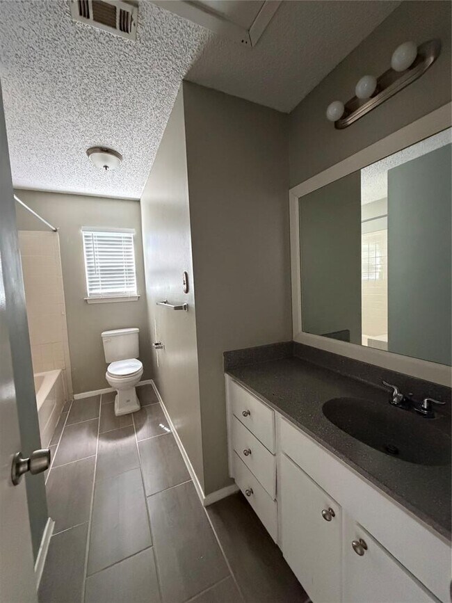 Building Photo - 5305 Indio Cove