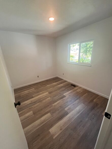 Building Photo - 3253 Castaneda Dr