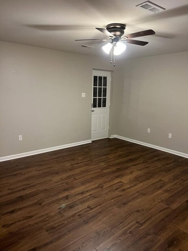 Building Photo - ?Newly Renovated Private Basement Suite – Frederick, MD ?