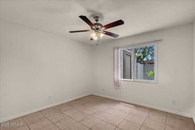 Building Photo - 7842 E Rovey Ave