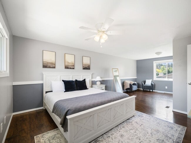 Building Photo - Spacious 4-Bedroom Pet-Friendly Home in North Spokane