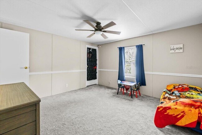 Building Photo - 13920 Hillcrest Dr