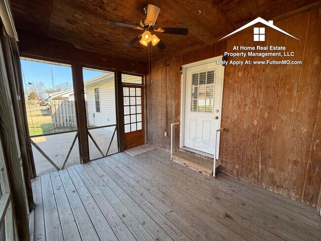 Building Photo - 1117-1119 Ashton Circle East