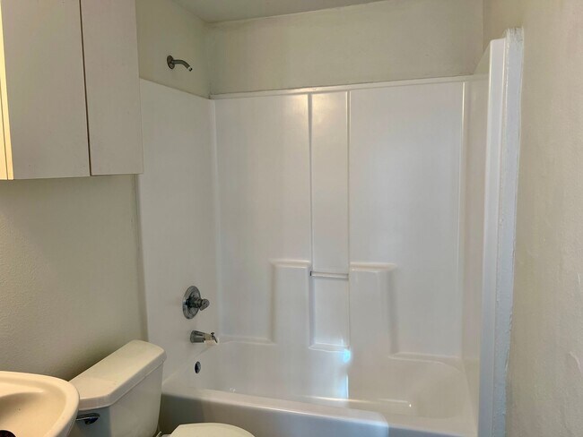 Building Photo - Morrison4008