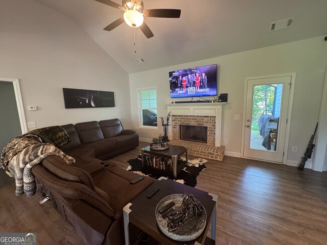 Building Photo - 892 Belmont Park Dr