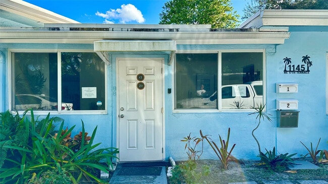 Building Photo - 1145 NE 17th Terrace