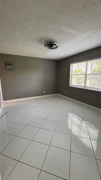 Building Photo - 6300 S Falls Cir Dr