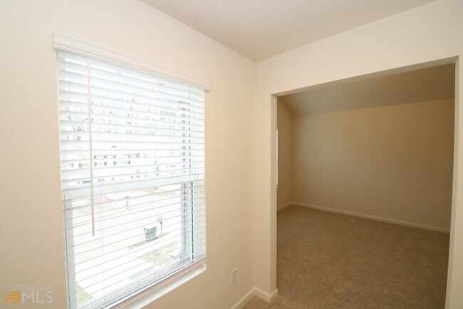 Building Photo - 85 Chastain Cir