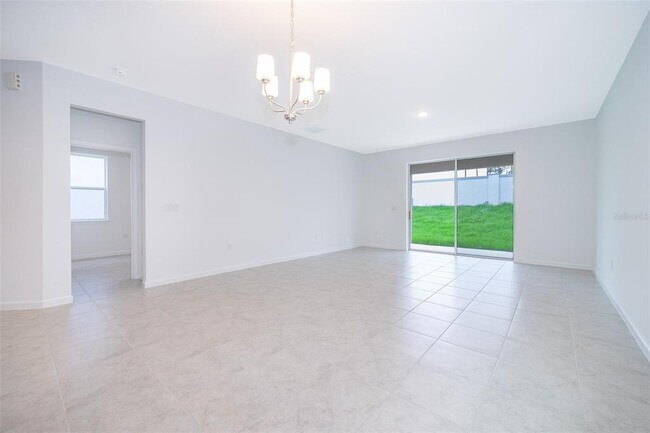 Building Photo - 4446 Davos Dr