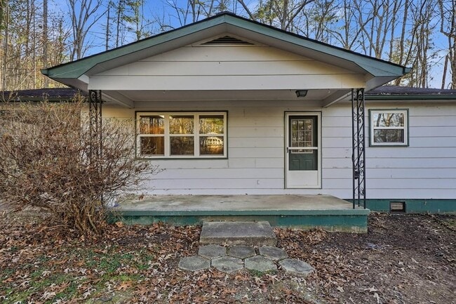 Building Photo - 46 James Dr