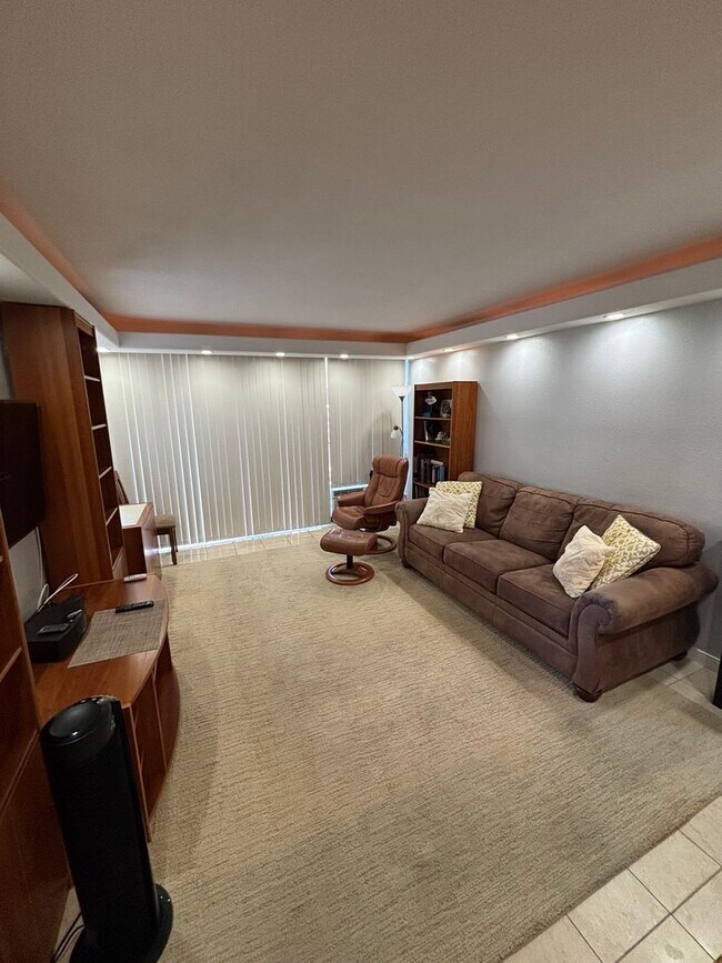 Building Photo - Fully Furnished One Bedroom Rental In Aiea