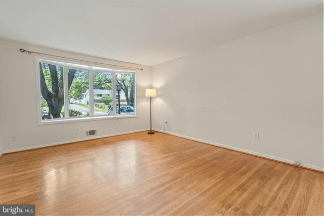 Building Photo - 2623 Depaul Dr
