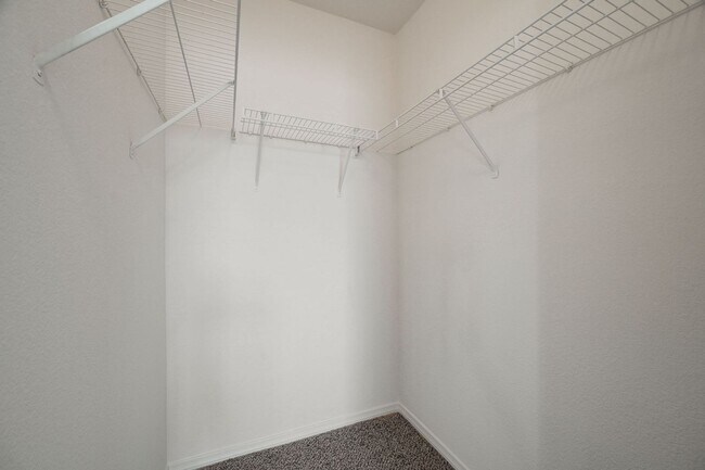 Building Photo - LOCATION! LOCATION! LOCATION! Move-in ready 2-bedroom condo in Centennial Hills!