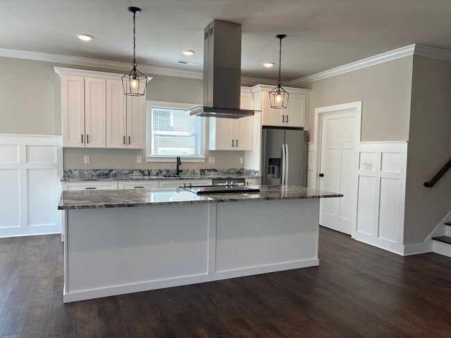 Building Photo - Beautiful New Build 4 Bed, 2.5 Bath, Bonys...