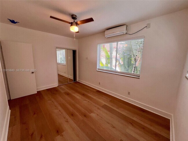 Building Photo - 1198 Marseille Dr