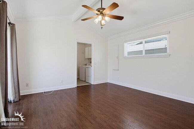 Building Photo - Spacious 3Bdm 2Ba Home Near Lake San Marcos!