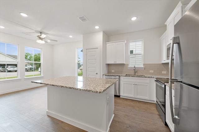 Building Photo - 1226 Elm Ct