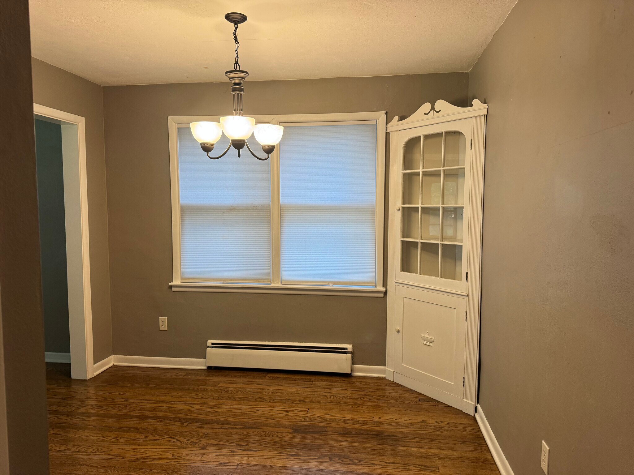 Dining room - 1704 S Whittier Ave