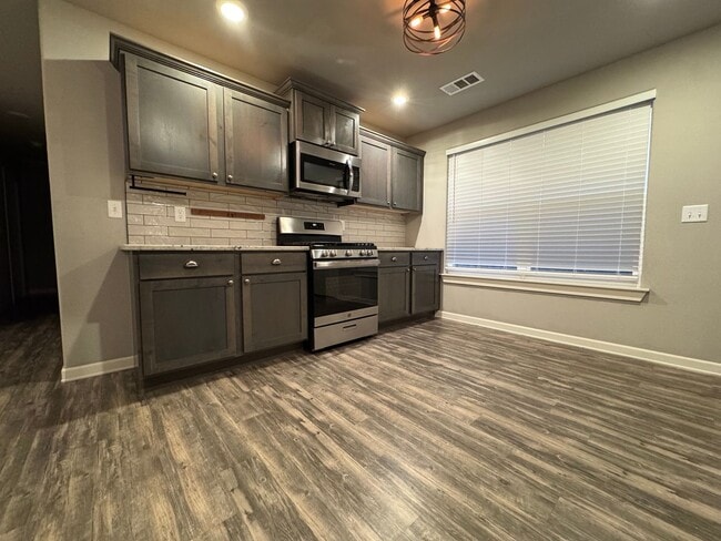 Building Photo - ***1707 S. K Place***
