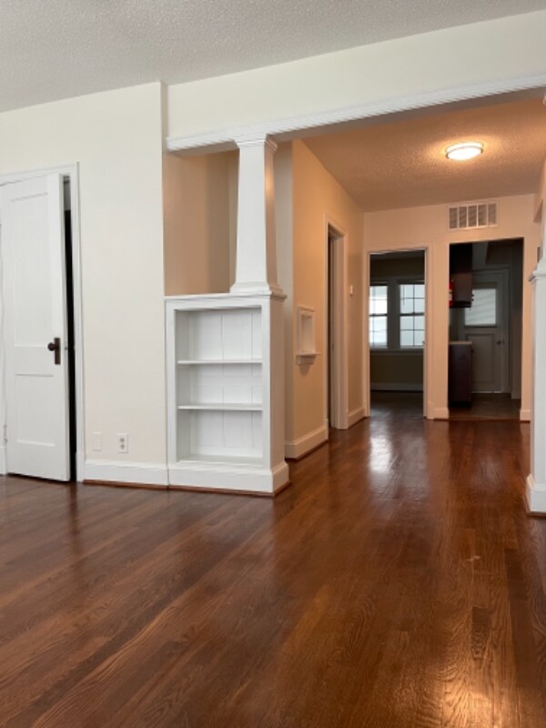 Building Photo - 4630 New Hampshire Ave NW