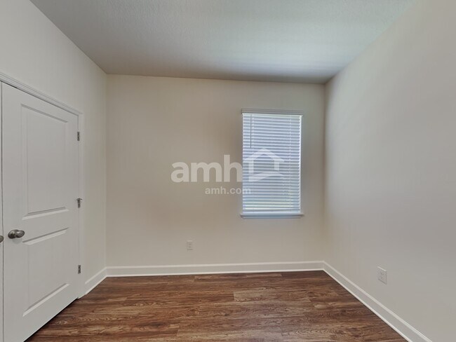 Building Photo - 2221 Saffron Walden Dr